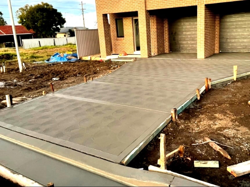 Concrete driveway and paths construction